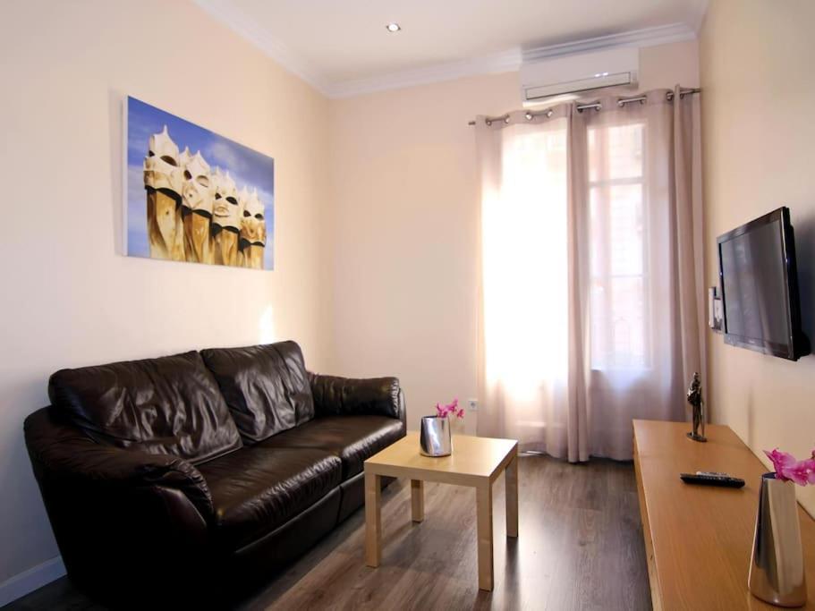 Apartment Classbedroom Eixample Free Barcelona